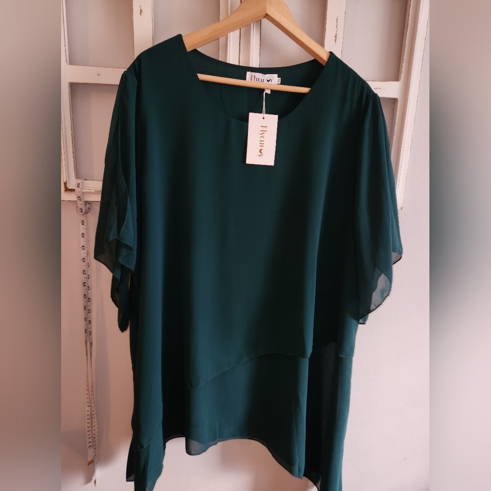 Women’s Green Top Plus Size